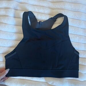 Brooks high neck pocket bra 34B